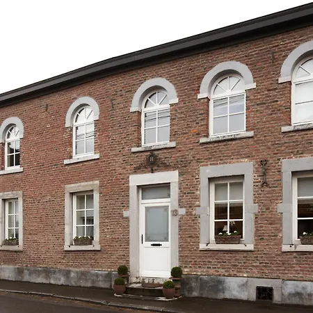 Hof Van Vervoering Bed & Breakfast Voeren