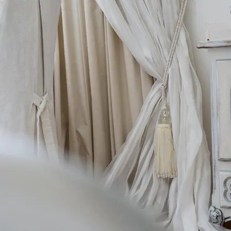 Hof Vervoering B&B 부런