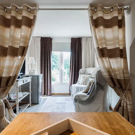 B&B Hof Vervoering 부런