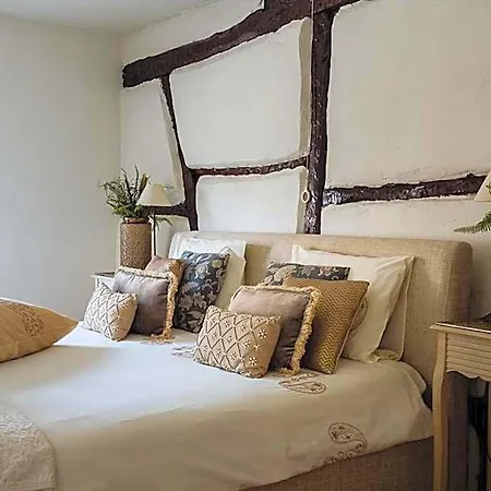 Hof Vervoering Bed & Breakfast 4*