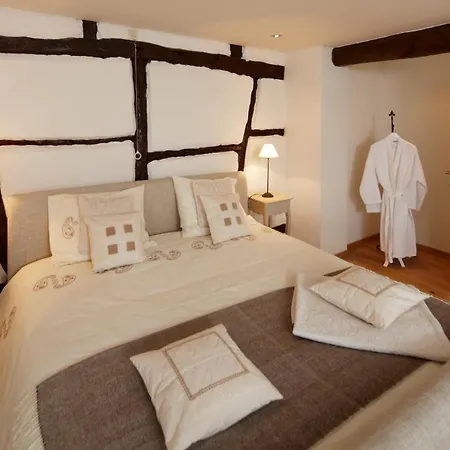 Bed & Breakfast Hof Van Vervoering 4*